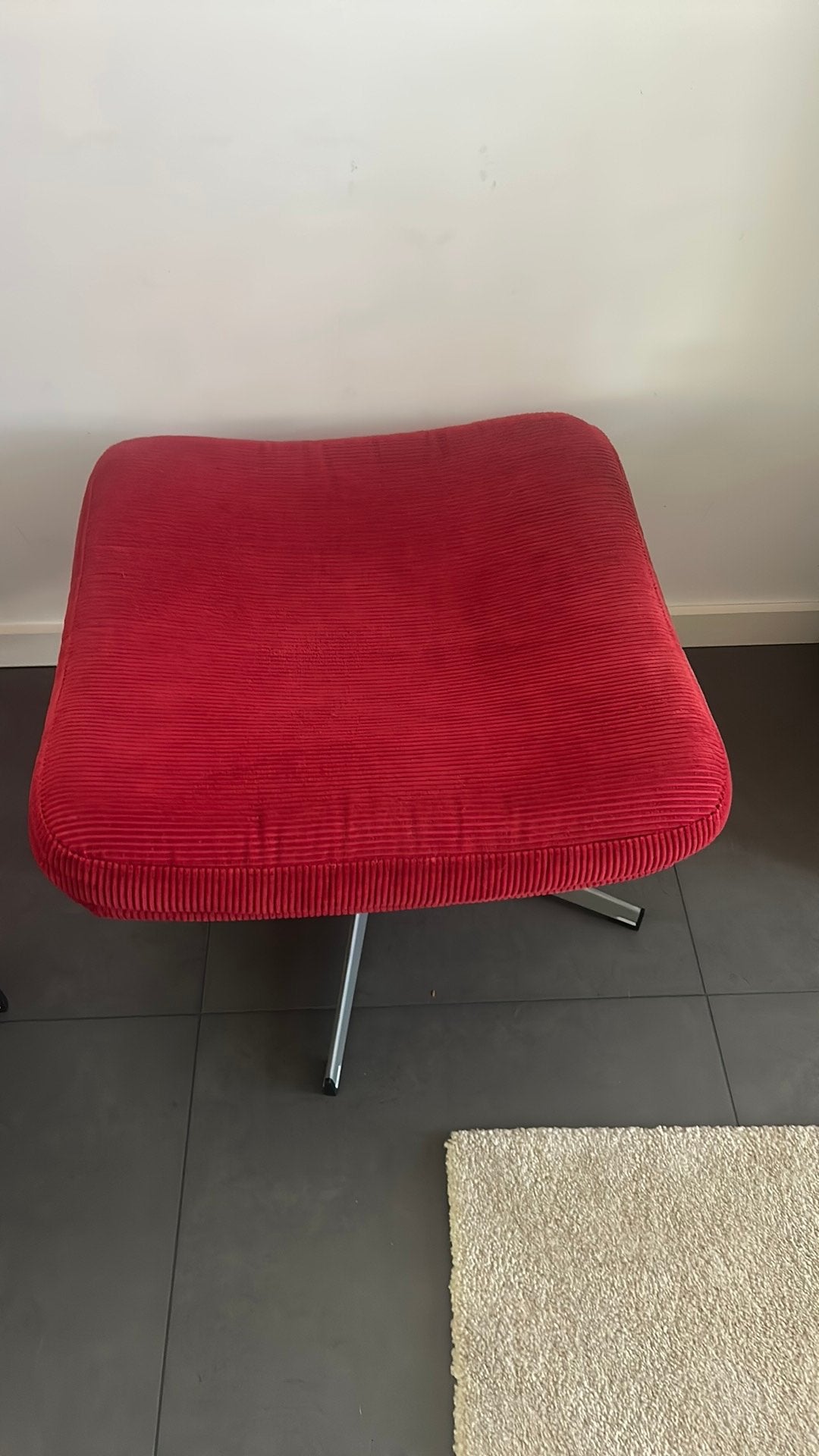 Vintage ikea Lunna voetenbank rood, Huis en Inrichting, Ophalen, Zo goed als nieuw, Stof, 50 tot 75 cm
