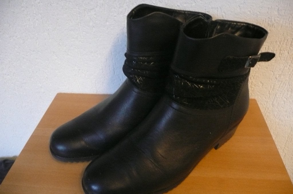 schoenen, Kleding | Dames, Zwart, Ophalen of Verzenden, Sneakers of Gympen, Zo goed als nieuw