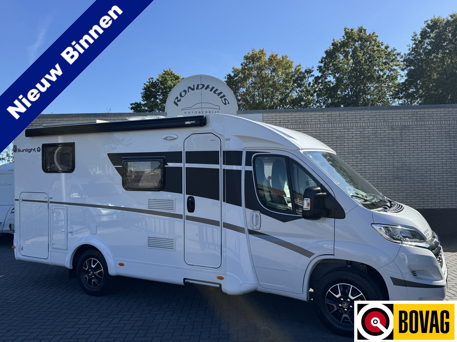 Sunlight V66 Adventure Edition COMPACT CAMPER 140 pk Euro 6, Airbags, Elektrische ramen, Sunlight, Ringverwarming