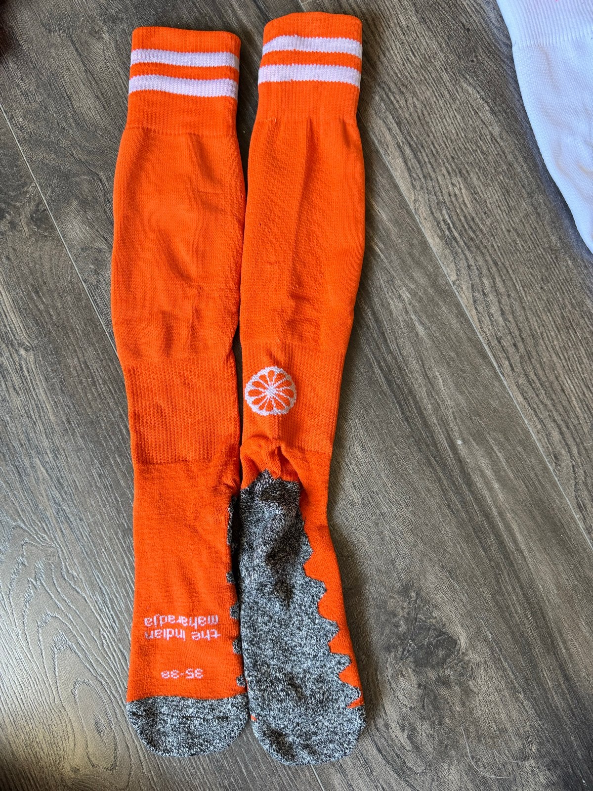 Oranje hockeysokken - The Indian Maharaja (maat 35-38), Kleding | Dames, Sokken en Kousen, Sokken en Kniesokken, Maat 35 t/m 38