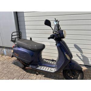 Opknap scooter gezocht, Fietsen en Brommers, Snorfietsen en Snorscooters, Ophalen, Zo goed als nieuw, Benzine, Overige merken