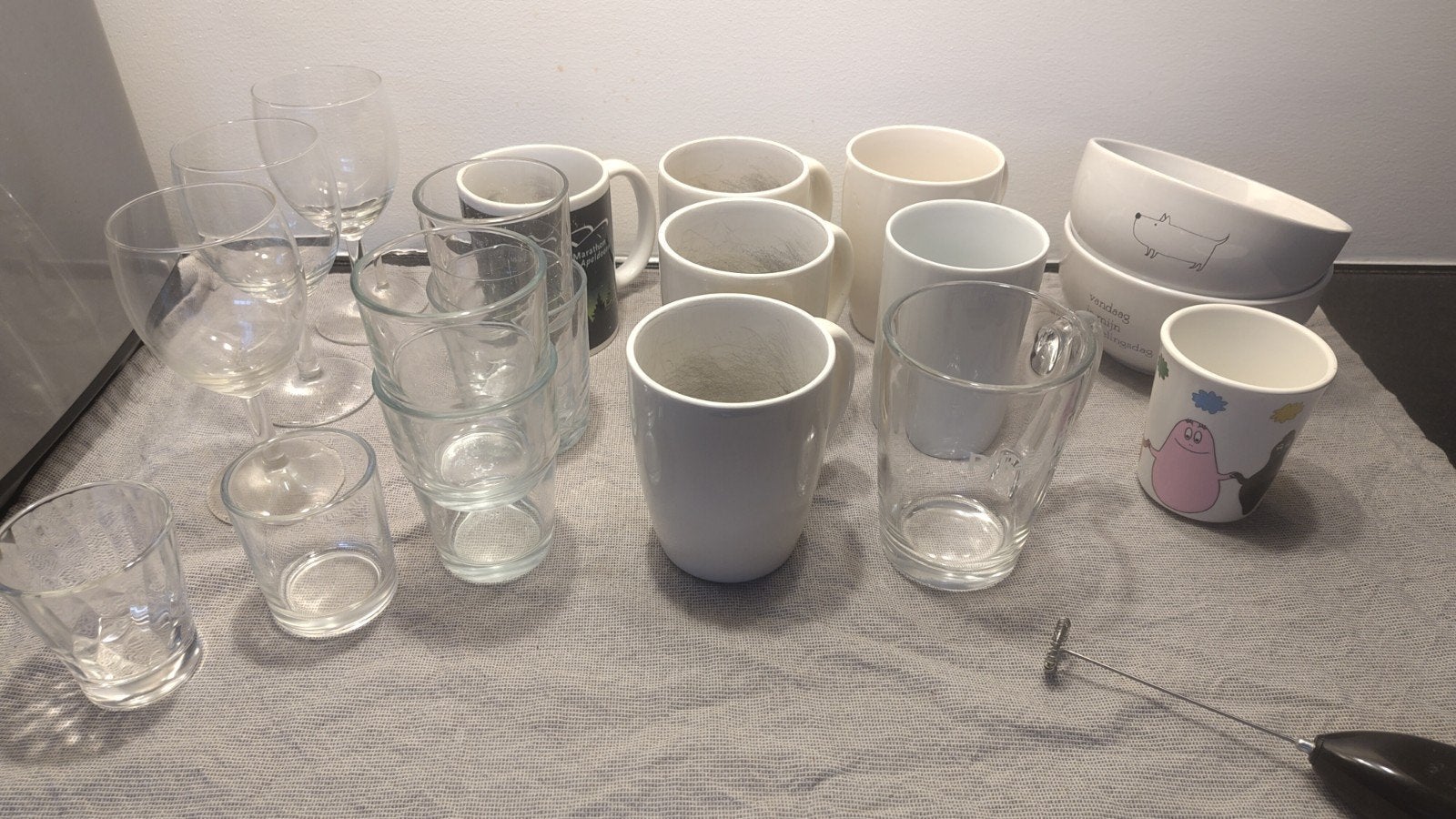 Gratis afhalen - Diverse glazen, mokken en schalen, Glas of Glazen, Gebruikt, Overige merken, Ophalen of Verzenden