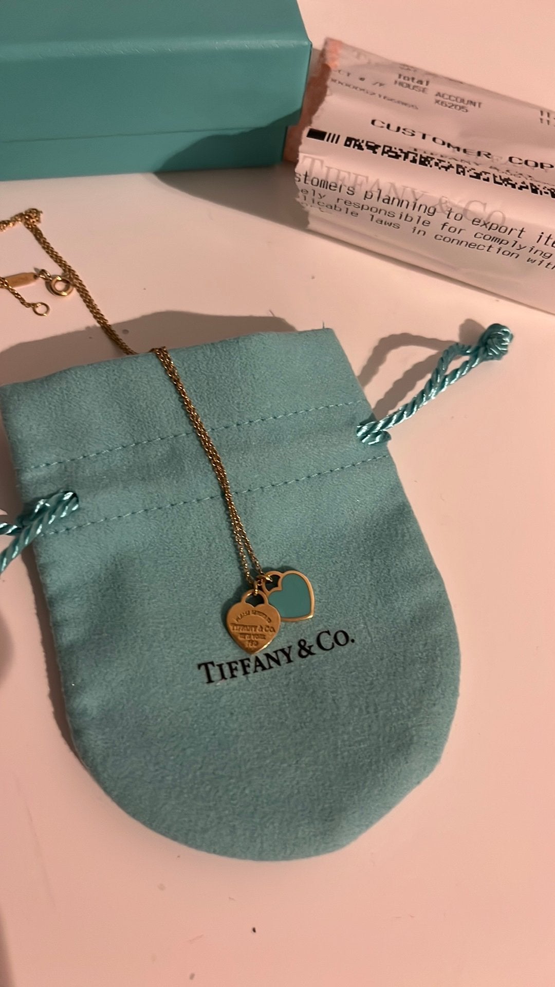 Tiffany & co return to sender ketting met enaille blauw, Sieraden, Tassen en Uiterlijk, Ophalen, Zo goed als nieuw, Goud