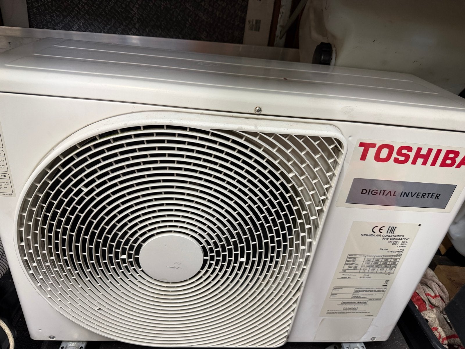Toshiba Digital Inverter warmtepomp RAV-SM304ATP-E, Witgoed en Apparatuur, Ophalen, Gebruikt, Verwarmen, 3 snelheden of meer