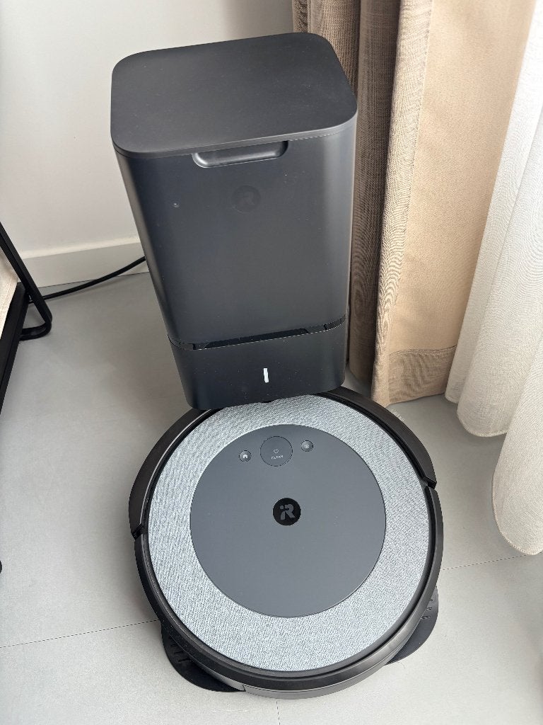 iRobot Roomba i3+ robotstofzuiger met vervangingsset, Inclusief accessoires, Gebruikt, IRobot, Ophalen of Verzenden