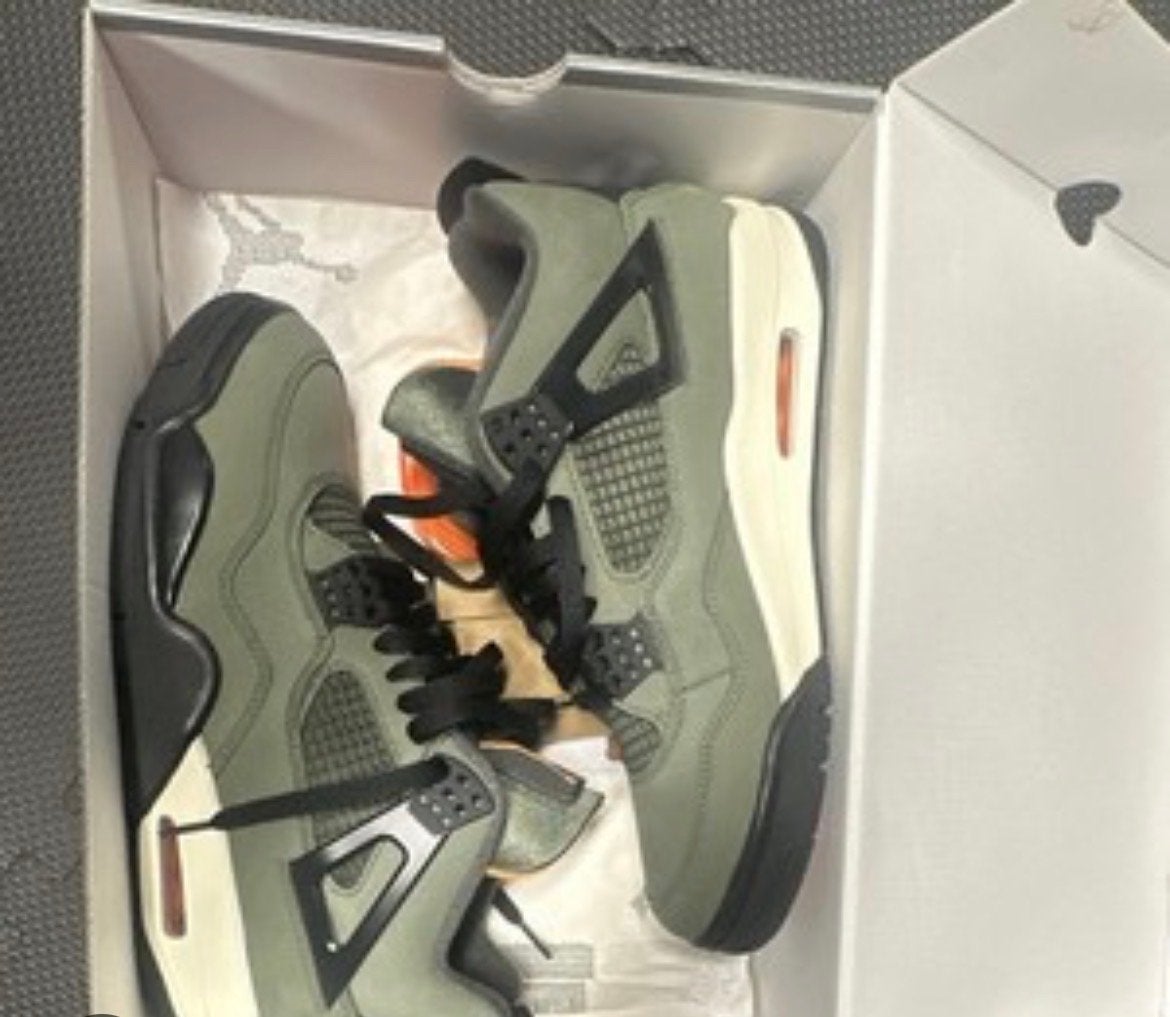 Nike Air Jordan 4 Retro Military Black - Maat 42 TM 48, Overige kleuren, Ophalen of Verzenden, Sneakers of Gympen, Zo goed als nieuw