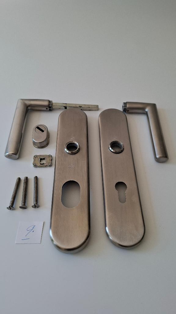 Intersteel Jura veiligheidsbeslag, anti kerntrek, RVS, SKG3, Ophalen of Verzenden, Gebruikt, Rvs, Klink of Kruk
