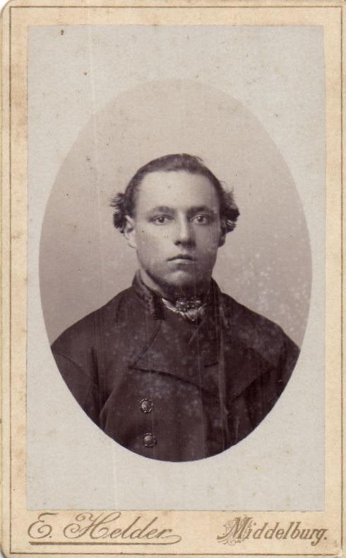 CDV - Heer in Pak - E. Helder - Middelburg, Gebruikt, Foto, Klederdracht, Ophalen of Verzenden