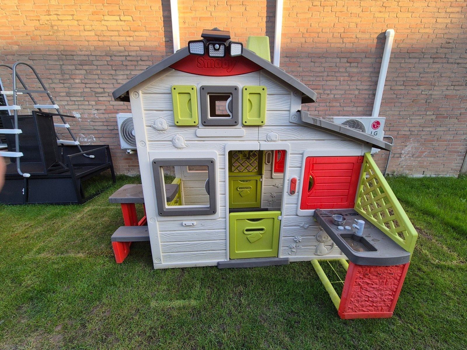 smoby speelhuis friends met speelkeuken, Kinderen en Baby's, Ophalen, Gebruikt, Kunststof
