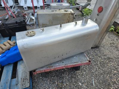 Brandstoftank rvs 50 liter, Watersport en Boten, Bootonderdelen, Niet ingevuld, Gebruikt, Niet ingevuld, Niet ingevuld