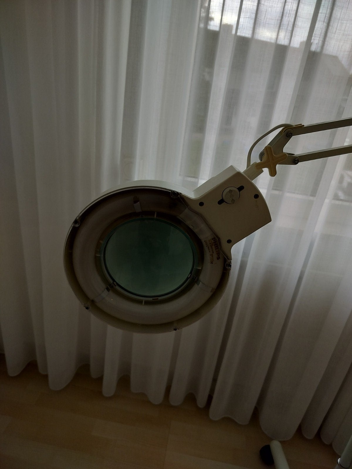Vergrootlamp op statief met verlichting, Wit, Gebruikt, Verstelbaar, Ophalen