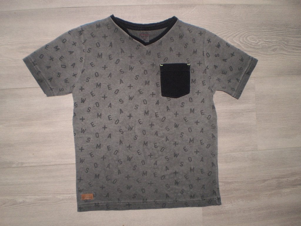 STURDY shirtje maat (128) 122, Sturdy, Ophalen of Verzenden, Zo goed als nieuw, Shirt of Longsleeve