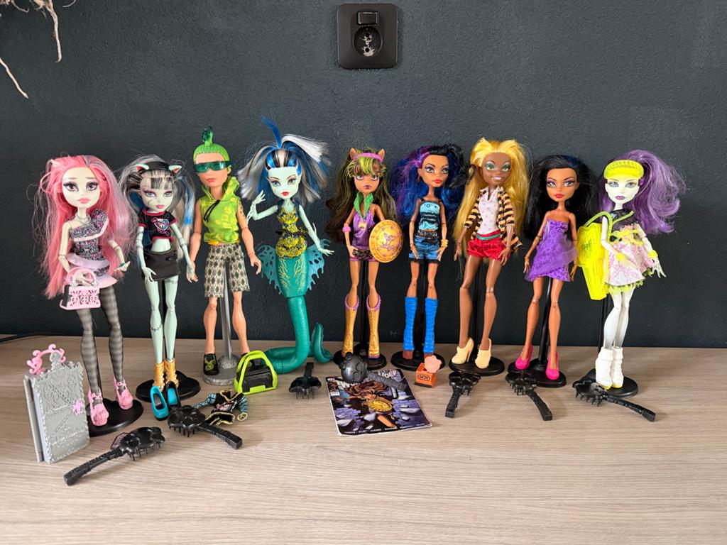 Verzameling Monster Highschool poppen met extra accessoires, Ophalen, Overige typen