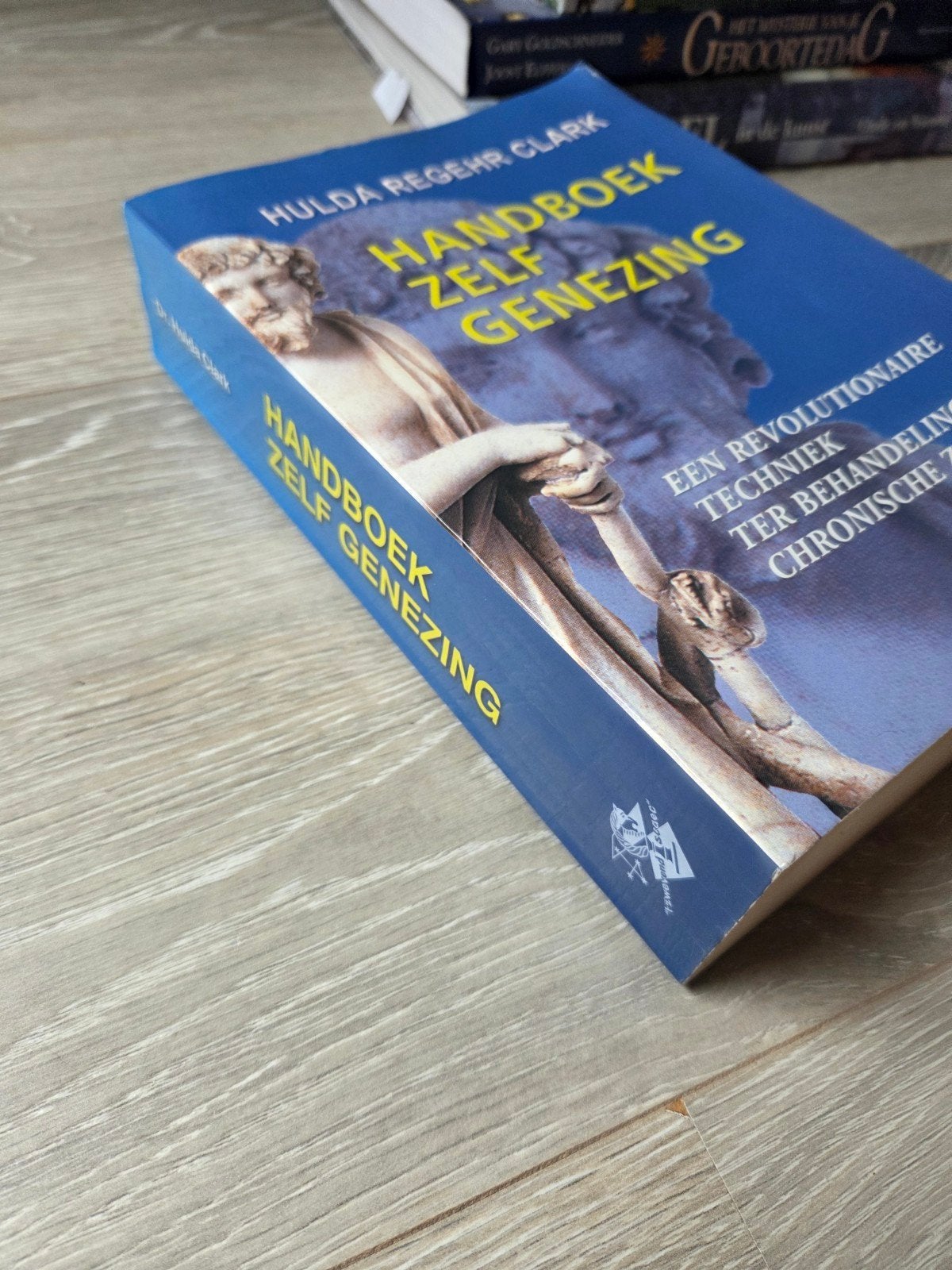 Handboek Zelf Genezing - Hulda Regehr Clark, Ophalen of Verzenden, Gelezen, Spiritualiteit algemeen, Achtergrond en Informatie