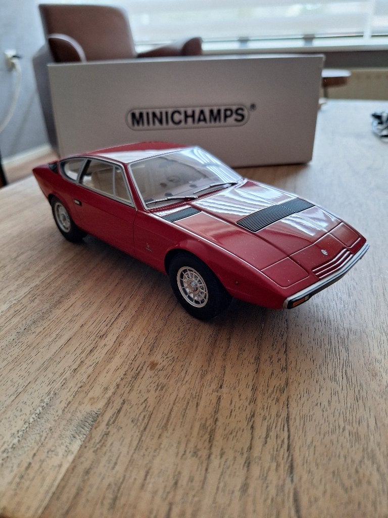 Minichamps 1:18 Maserati Khamsin nieuwstaat uniek!, Ophalen of Verzenden, Nieuw, Auto, MiniChamps