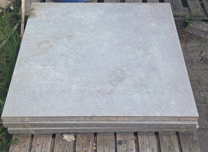 Grijze terrastegels Geoceramica 100x100x4cm., Ophalen, Keramiek, Zo goed als nieuw, Minder dan 5 m²