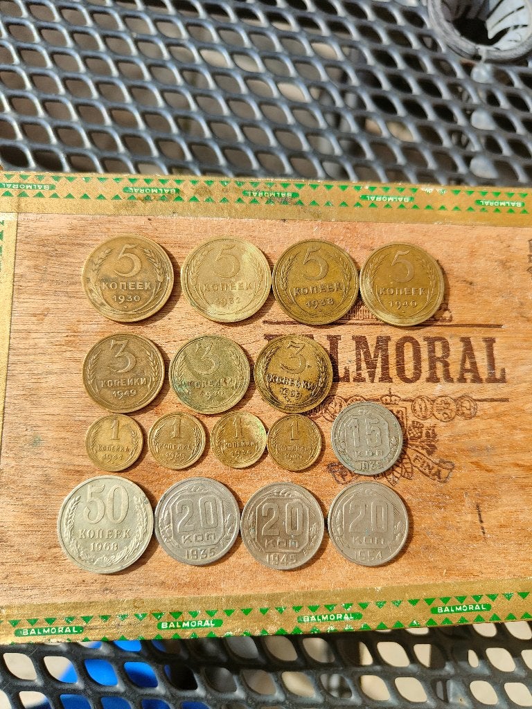 Lot van 8 Russische USSR kopeken - munten, Ophalen of Verzenden, Rusland, Setje