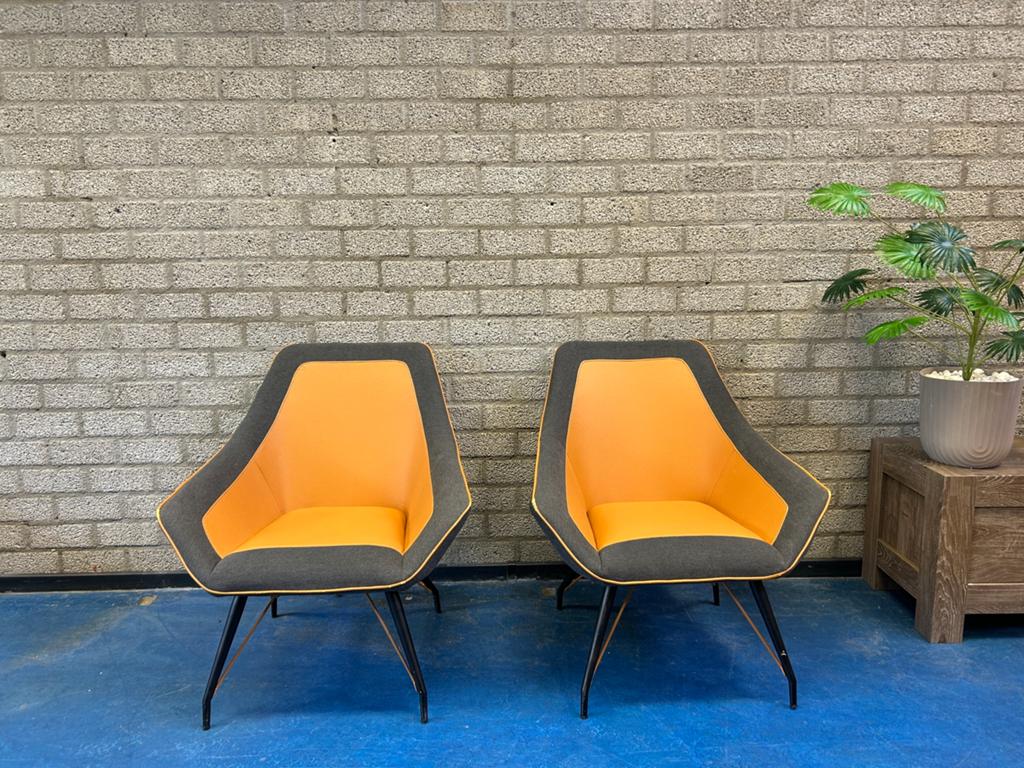Xooon Jax fauteuils - Oranje & Antraciet, Huis en Inrichting, Fauteuils, Jax, 75 tot 100 cm, Ophalen of Verzenden, Zo goed als nieuw