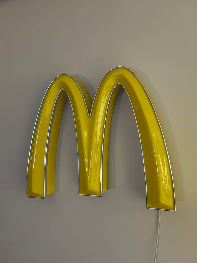 Mc Donalds lichtreclame zgan, Verzamelen, Merken en Reclamevoorwerpen, Ophalen of Verzenden, Zo goed als nieuw, Lichtbak of (neon) lamp
