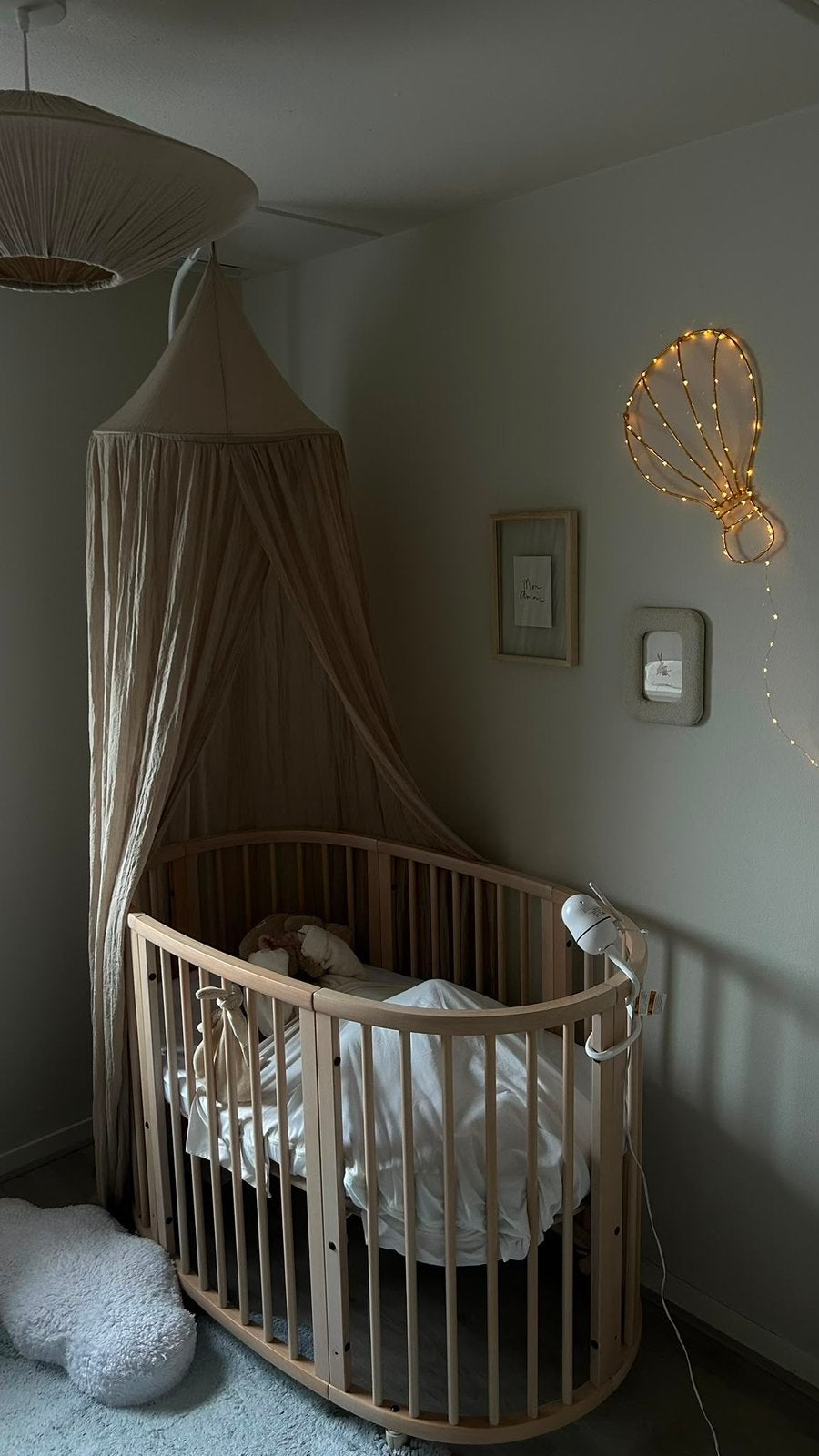 Stokke Sleepi Bed V2 | Naturel | Inclusief uitbreidingsset, Ophalen, 70 tot 85 cm, 140 tot 160 cm, Zo goed als nieuw