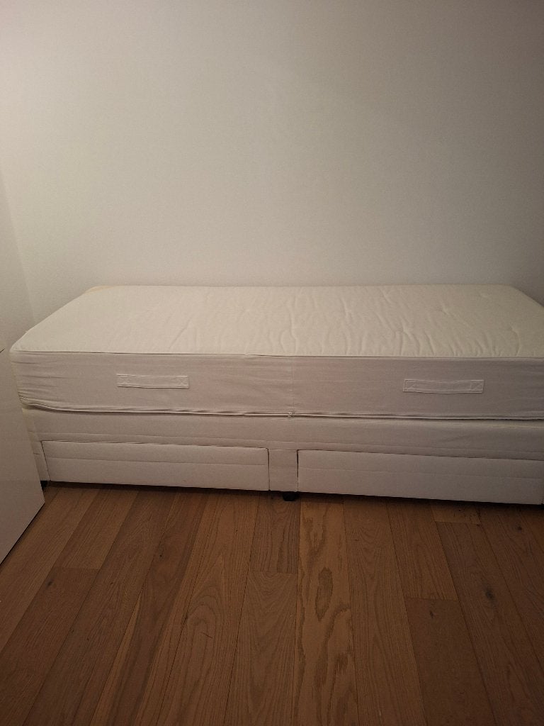 Boxspring 1 persoons, Ophalen, Eenpersoons, Zo goed als nieuw, 80 cm
