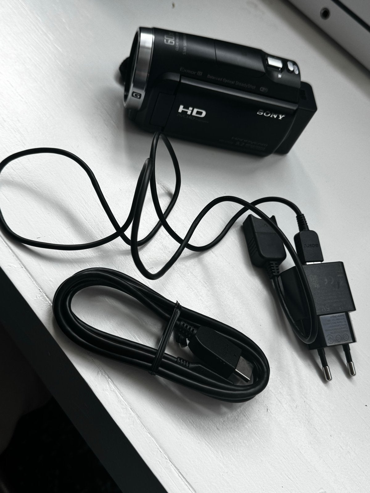 Sony Handycam HDR-CX625 Full HD Camcorder  met 60x zoom