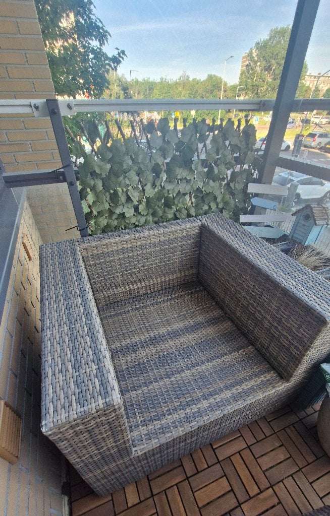Lounge stoel + hocker + 3 kussens, Gebruikt, Wicker, Stoel, Ophalen