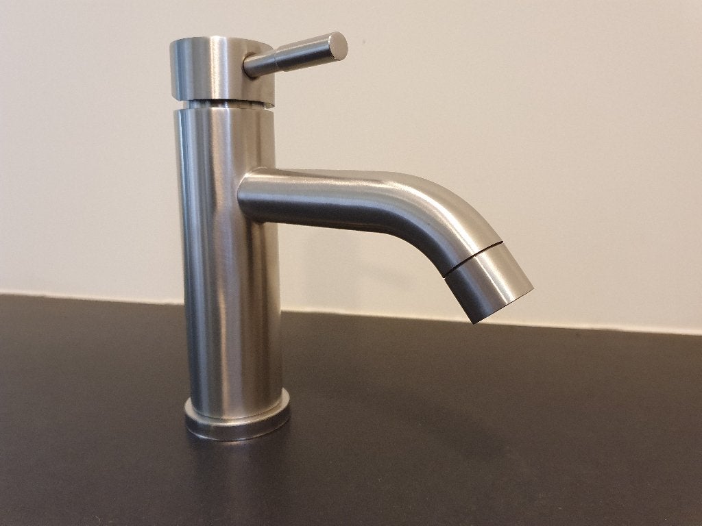 Wastafelkraan RVS Geborsteld model: Vola Mengkraan badkamer, Ophalen of Verzenden, Nieuw, Rvs, Kraan