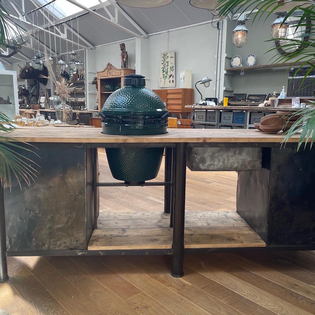 Vintage buitenkeuken, oude werkbank, keuken, industriële, Tuin en Terras, Ophalen, Zo goed als nieuw, Houtskool