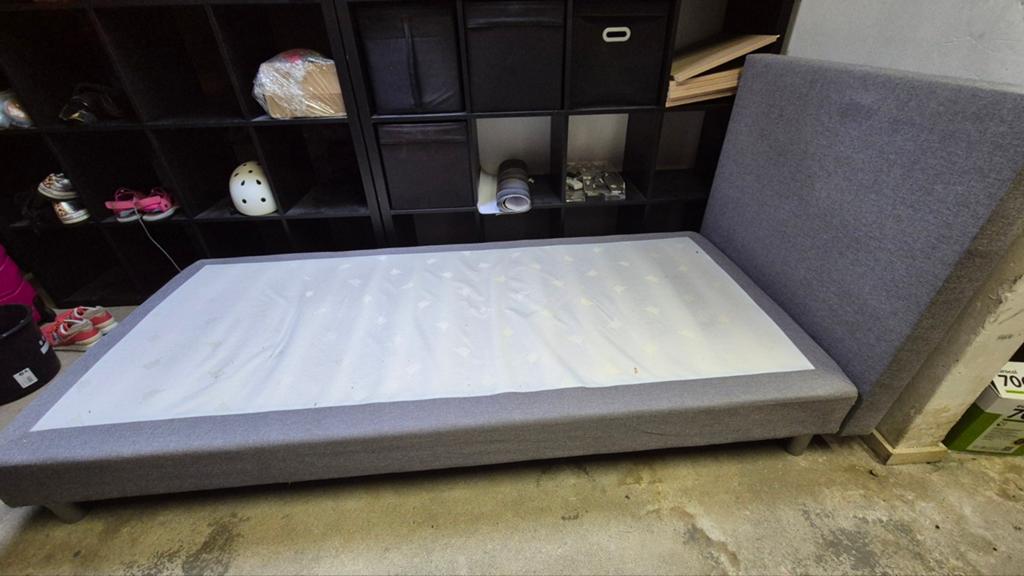 Bed 90 x 200 - GRATIS, Gebruikt, 90 cm, Eenpersoons, Ophalen of Verzenden