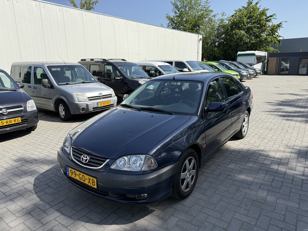 Toyota Avensis 1.8-16V Linea Sol AUTOMAAT + AIRCO (bj 2000), Auto's, 1794 cc, Blauw, Origineel Nederlands, Bedrijf