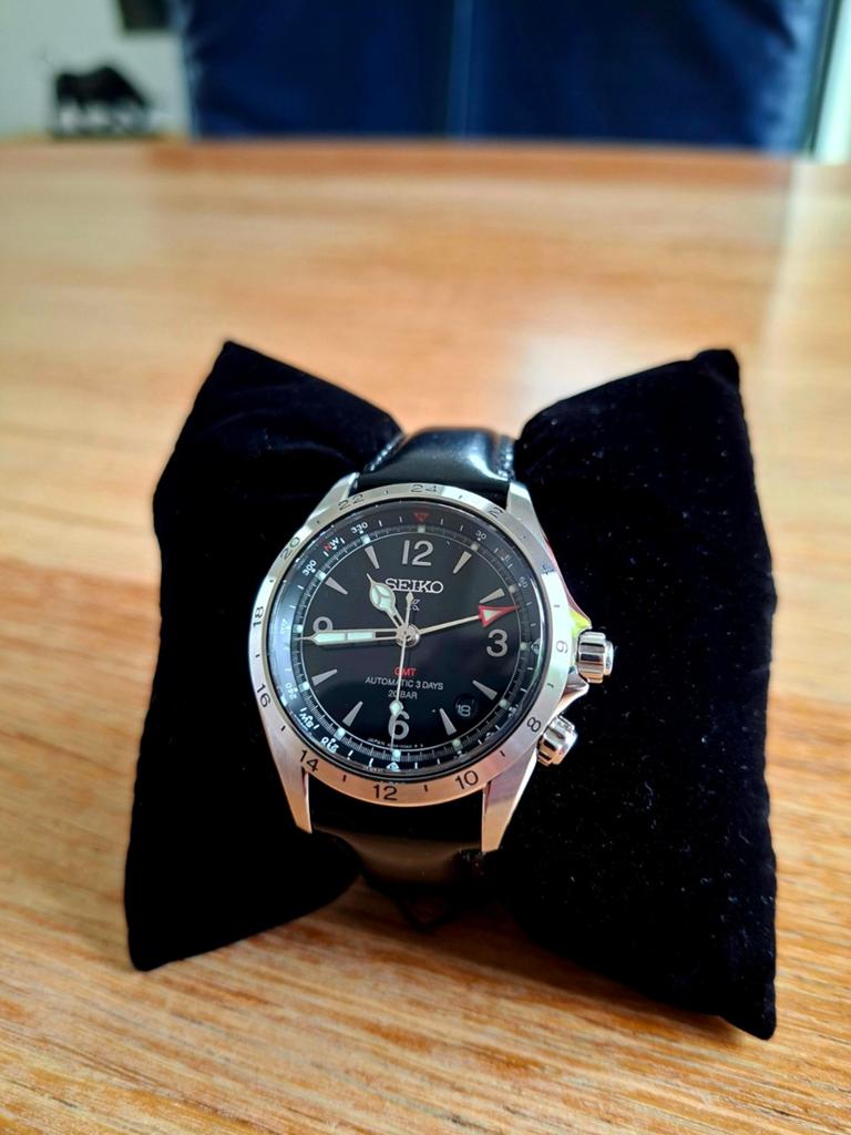 Seiko Prospex alpinist Gmt Black SPB379J1, Sieraden, Tassen en Uiterlijk, Horloges | Heren, Seiko, Leer, Polshorloge, Nieuw