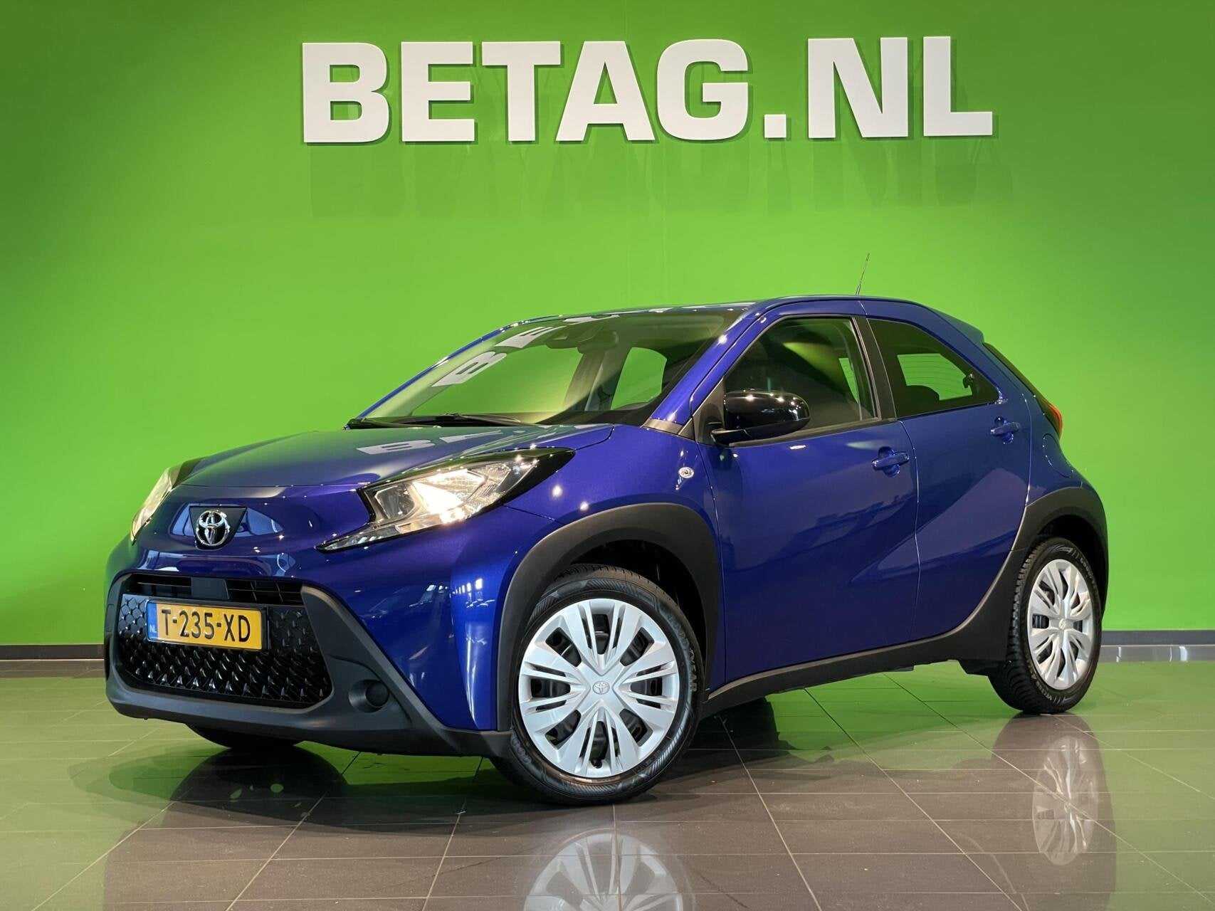 Toyota Aygo X 1.0 VVT-i MT Play | Camera |, Stof, Gebruikt, 920 kg, Origineel Nederlands