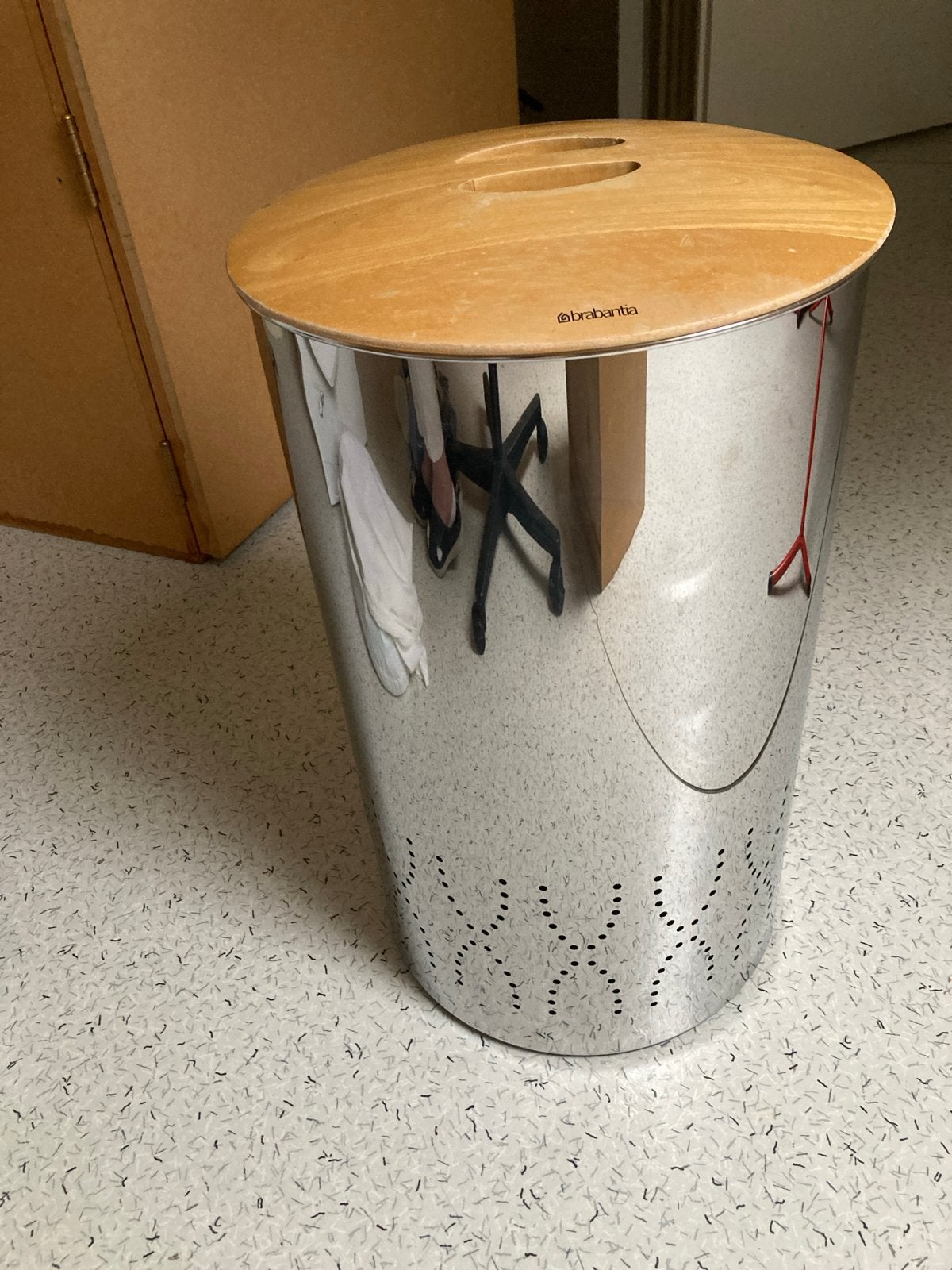 Brabantia wasmand met houten deksel, Ophalen, Gebruikt, Met deksel, Mand