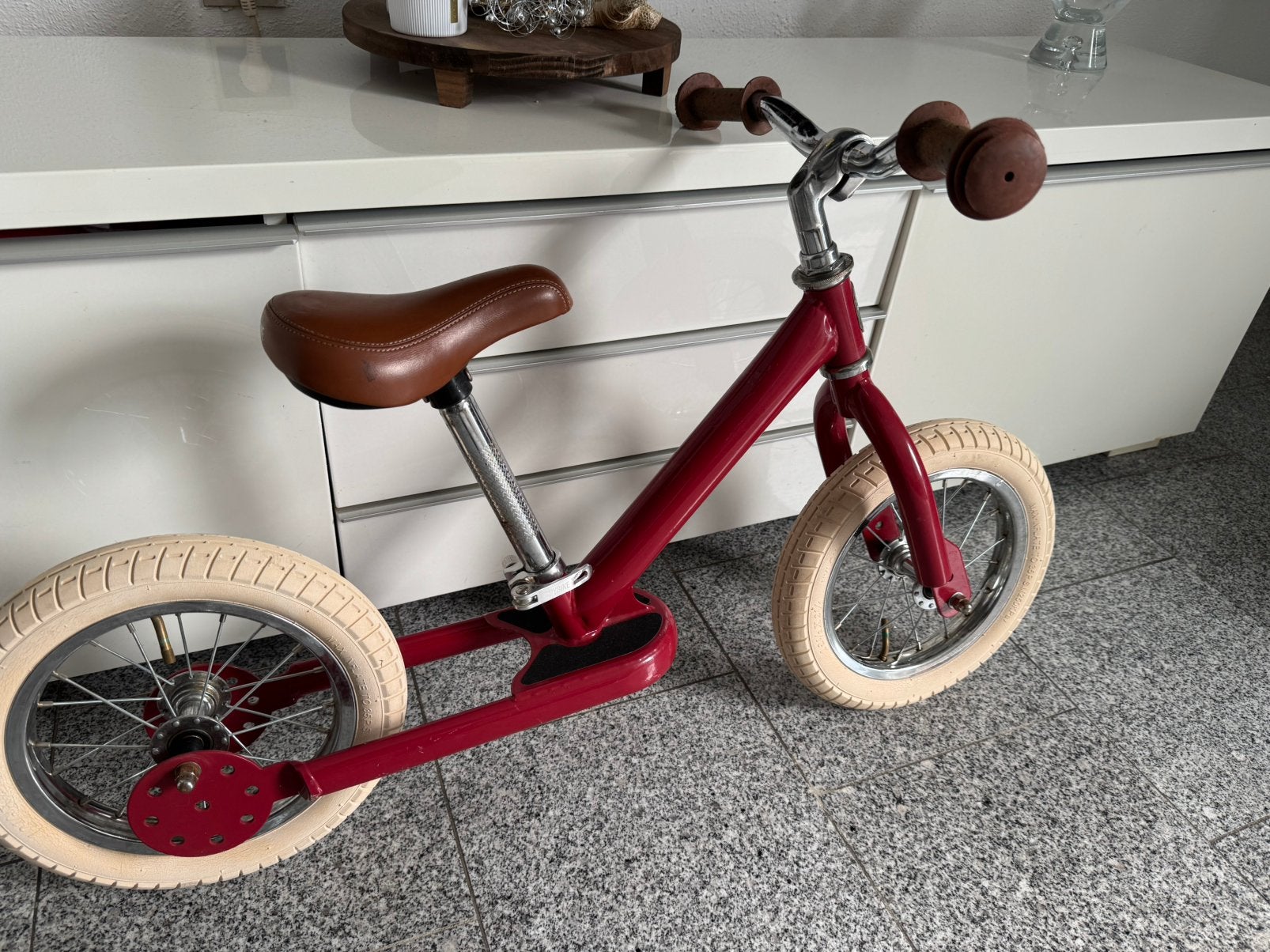 Loopfiets 12,5 inch, Fietsen en Brommers, Ophalen of Verzenden, Zo goed als nieuw, Minder dan 16 inch, Zijwieltjes