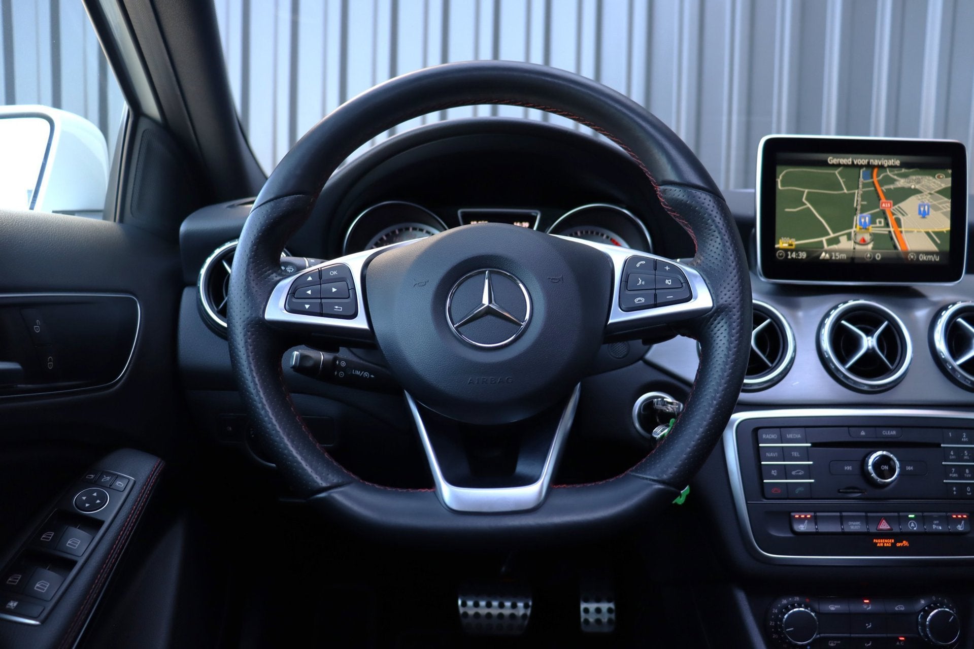 Mercedes-Benz GLA-klasse 180 Prestige AMG | Pano | Stoelverw, Automatische klimaatregeling, Gebruikt, Euro 6, 4 cilinders