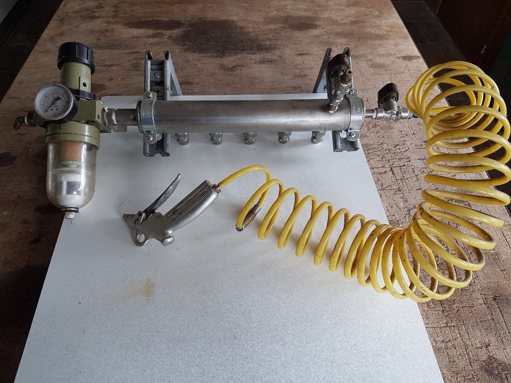 lucht verdeelblok / airheader met olie/vocht scheider,, Doe-het-zelf en Verbouw, Compressors, 6 tot 10 bar, Ophalen of Verzenden
