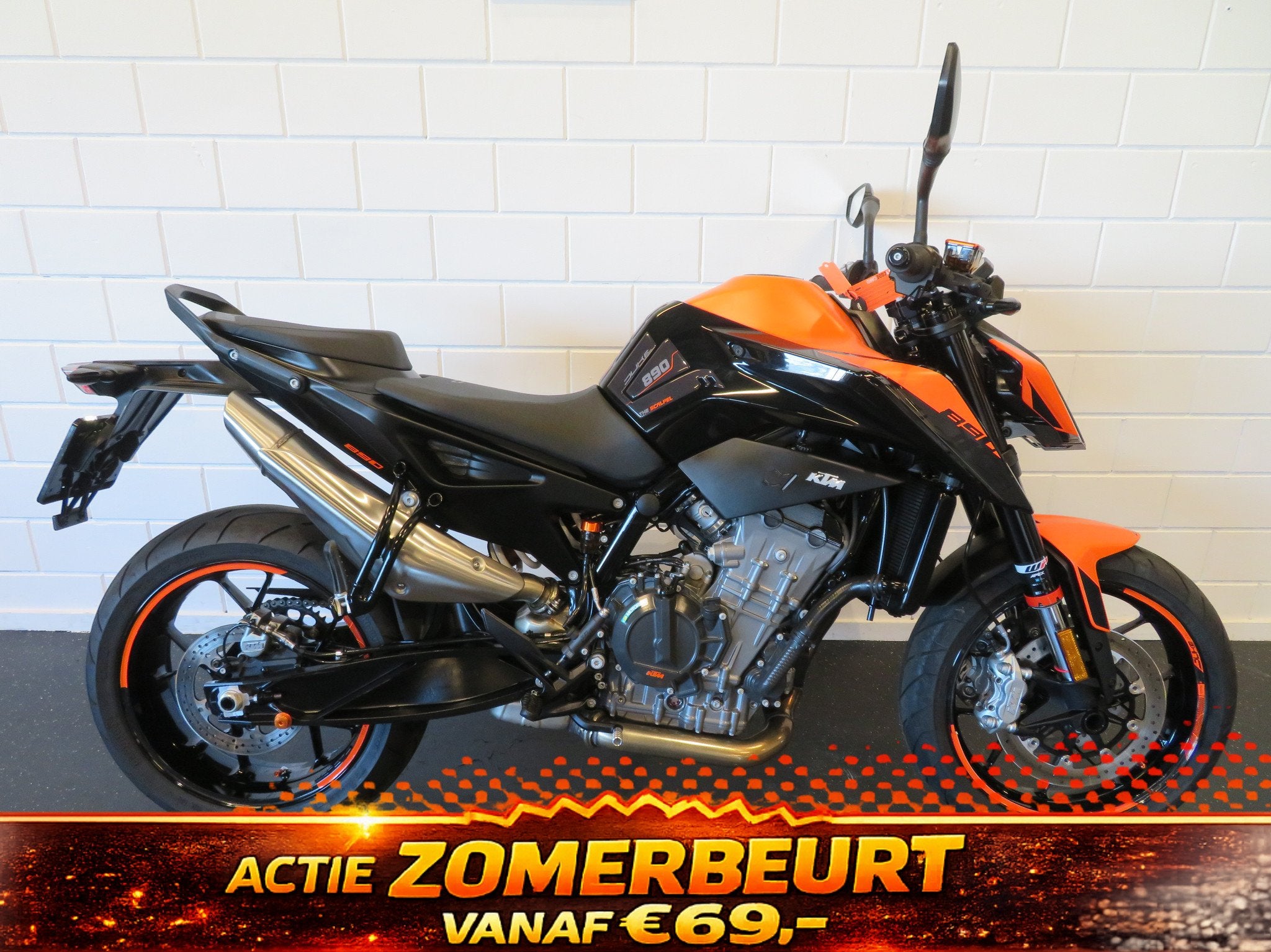 KTM DUKE 890 ABS NIEUWSTAAT! (bj 2022), Motoren, Motoren | KTM, 890 cc, Bedrijf, Naked bike