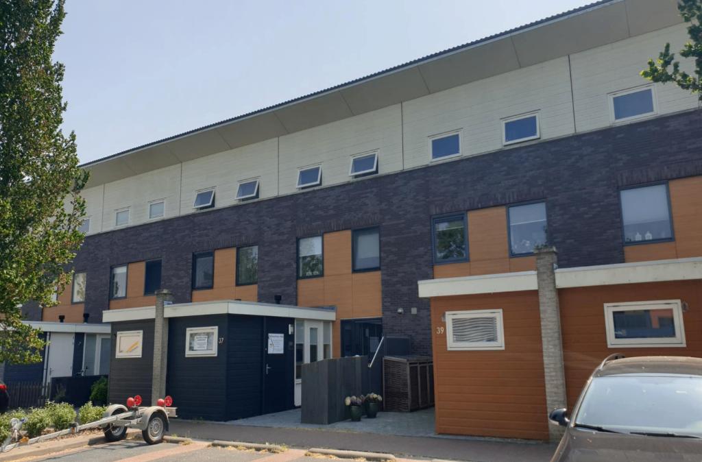 Instapklare gezinswoning 124 m² en label A met 4 slaapkamers, Direct bij eigenaar, Noord-Holland, Middenmeer, 4 kamers