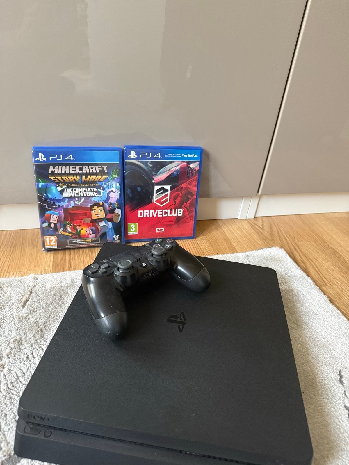 PS4 Slim met controller en 2 games, Ophalen, Met 1 controller, Slim, Gebruikt