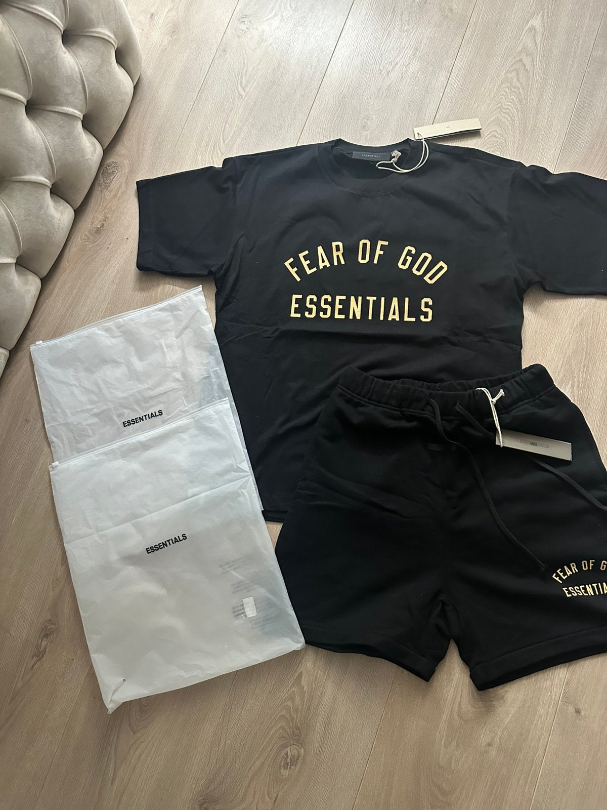 Fear of God Essentials zomerset Nieuw!!, Ophalen of Verzenden, Nieuw, Maat 52/54 (L), Zwart