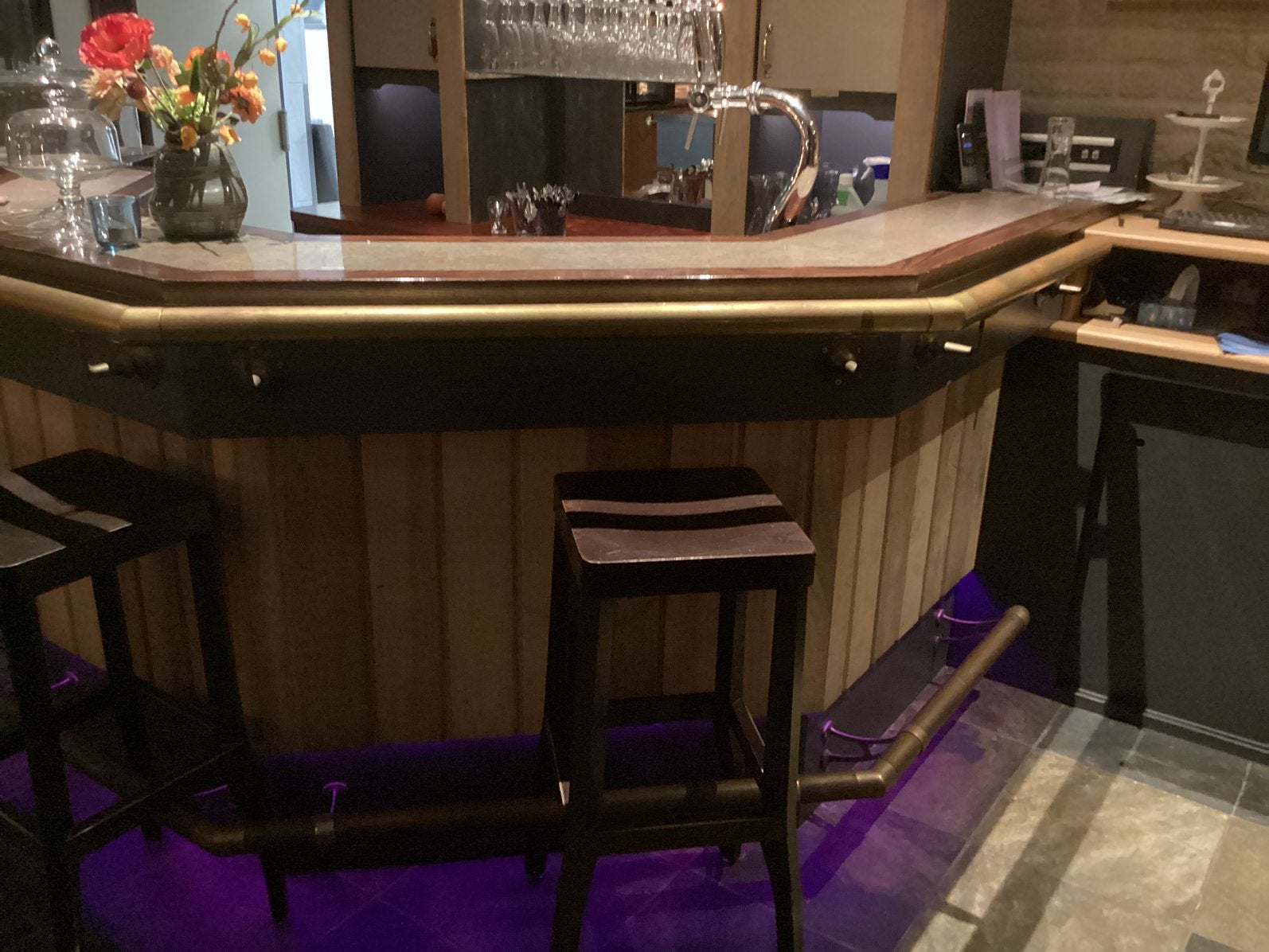 Leuke bar, Huis en Inrichting, Ophalen, Zo goed als nieuw