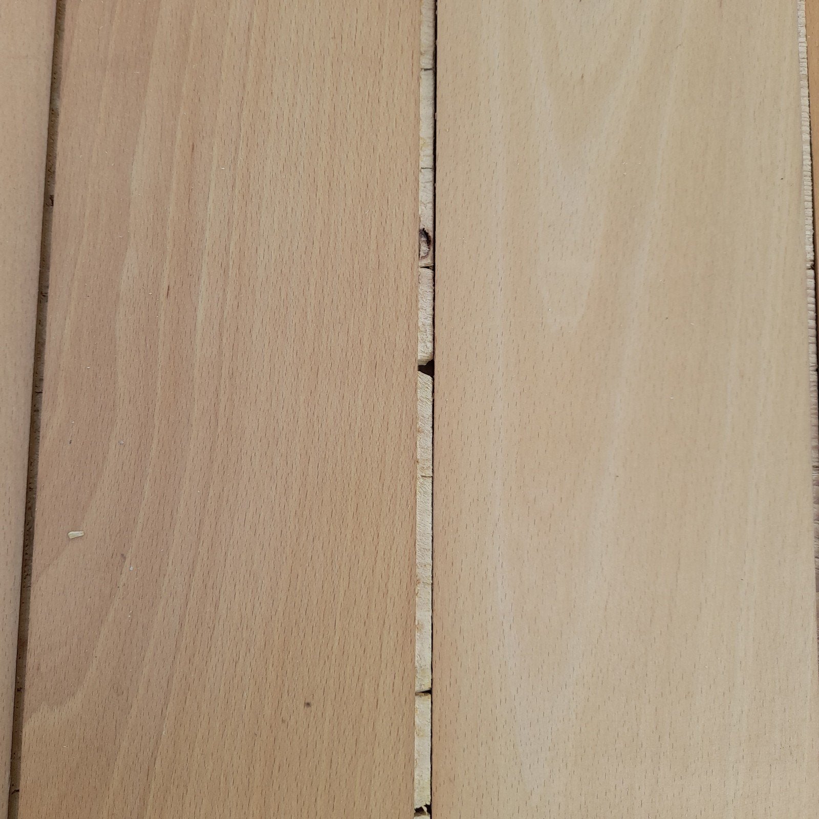 Foto 17 van Beuken vloer lamelparket 33 m2 + 9 m2 vloerdelen 1,4 cm dik