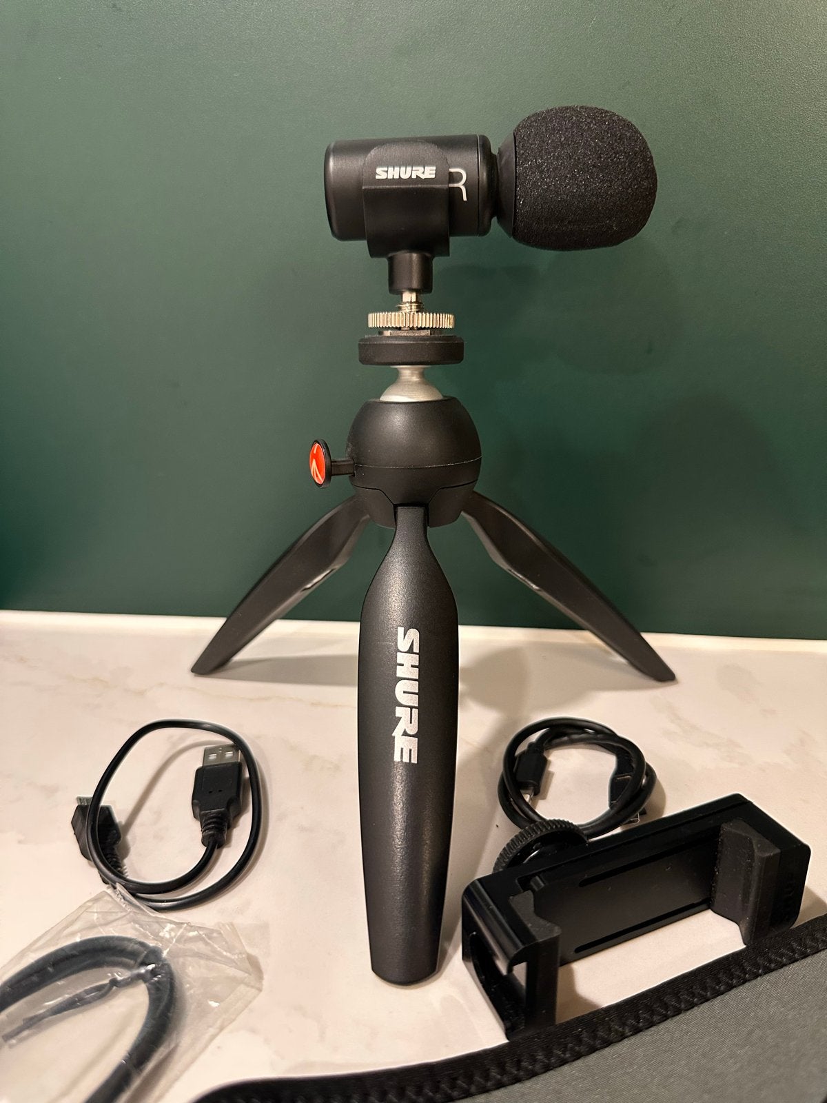 Shure MV88+ Video Kit - Microfoon met Statief en Accessoires, Ophalen of Verzenden, Zo goed als nieuw, Studiomicrofoon