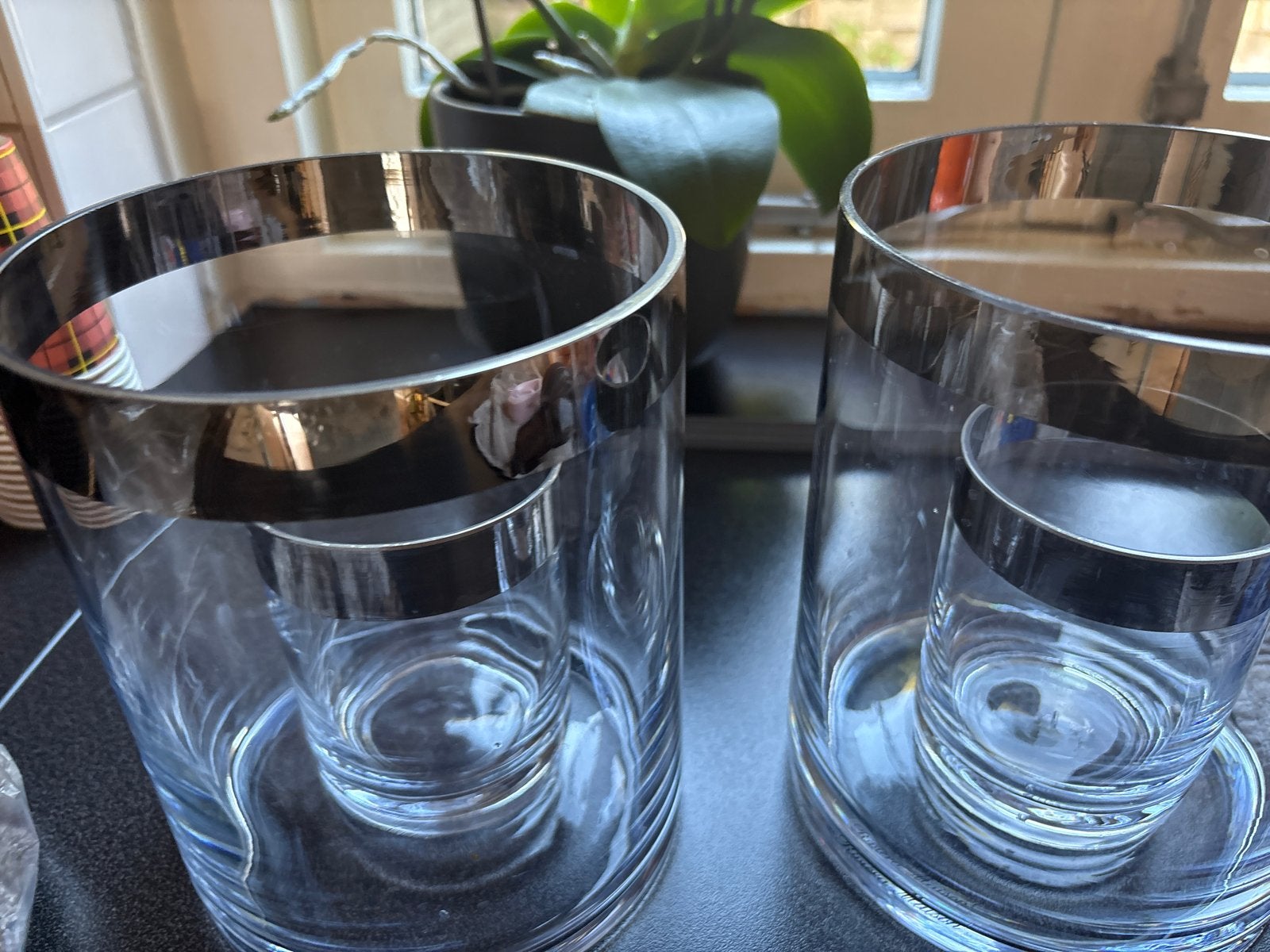 Set van 2 glazen windlichten met zilveren rand, Antiek en Kunst, Ophalen of Verzenden