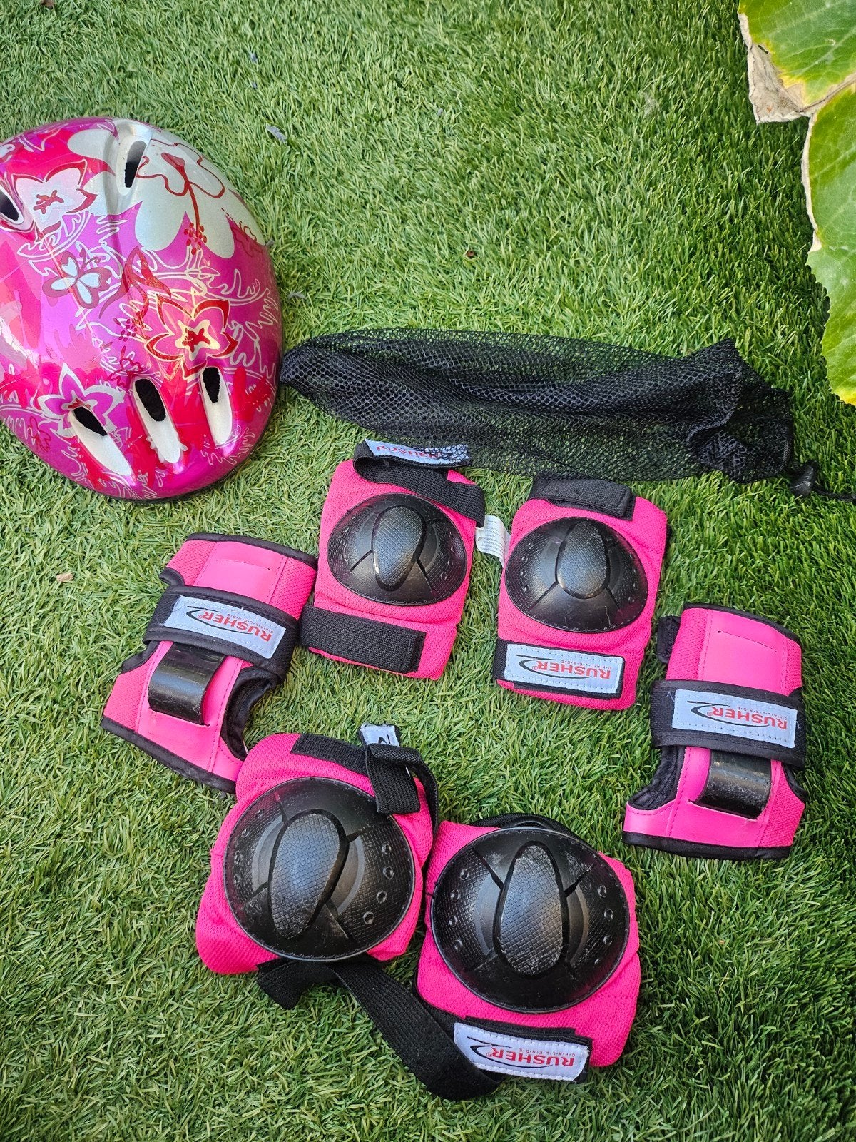 Fiets/skate meisjes beschermings set, icl helm, Kinderen en Baby's, Speelgoed | Buiten | Rolschaatsen, Ophalen, Kinderen, Verstelbaar