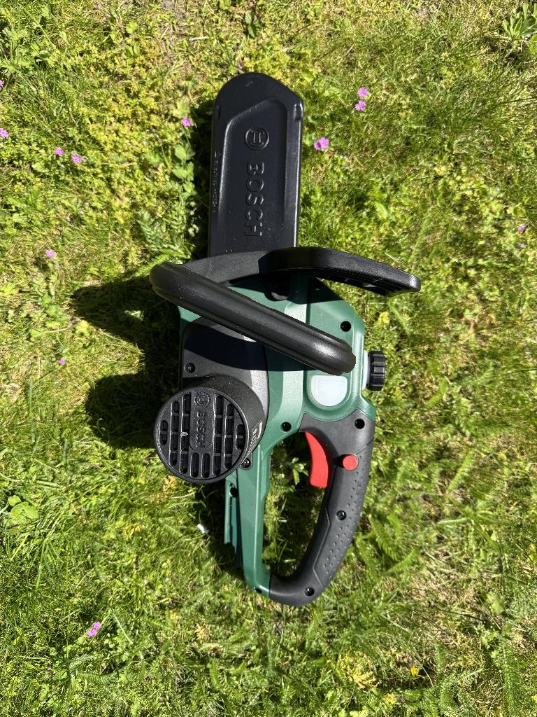 Bosch UniversalChain 18 Kettingzaag, Tuin en Terras, Hand-tuingereedschap, Ophalen, Zo goed als nieuw, Overige soorten, Bosch