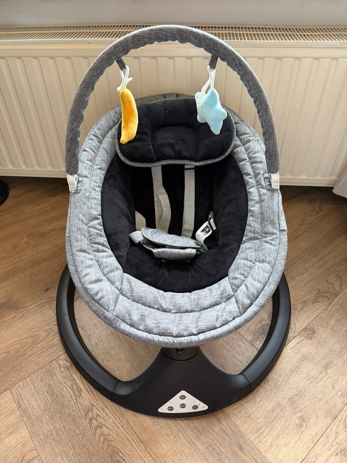 Novi baby Nola Swing elektrische baby schommel, Ophalen, Zo goed als nieuw