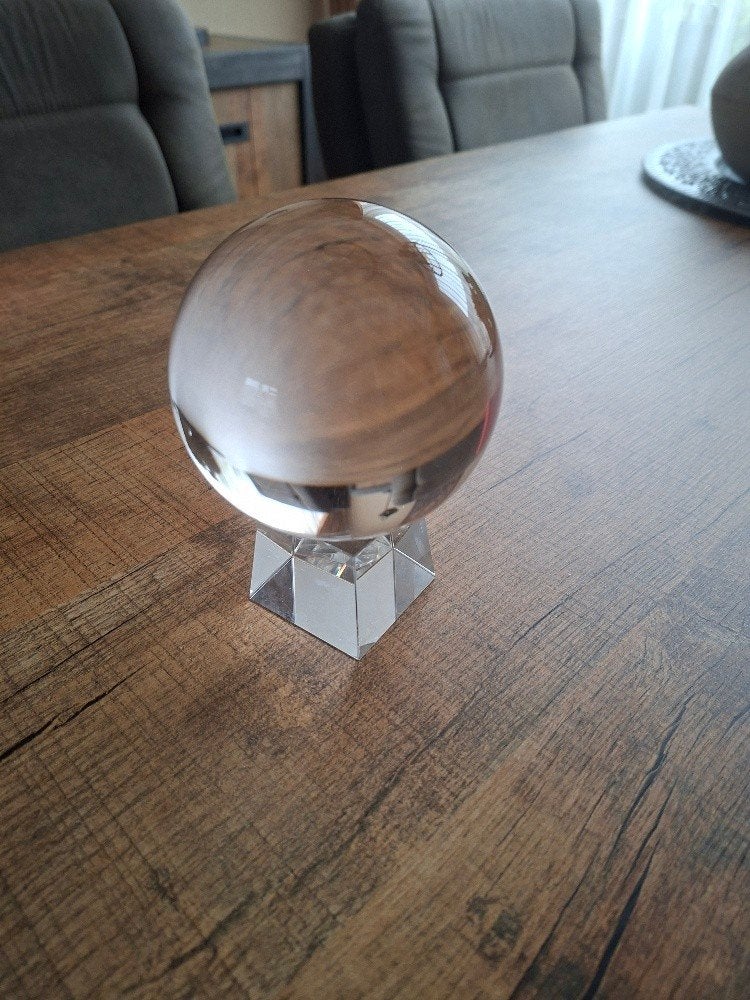Prachtige kristallen bol op standaard, Ophalen, Zo goed als nieuw, 10 cm