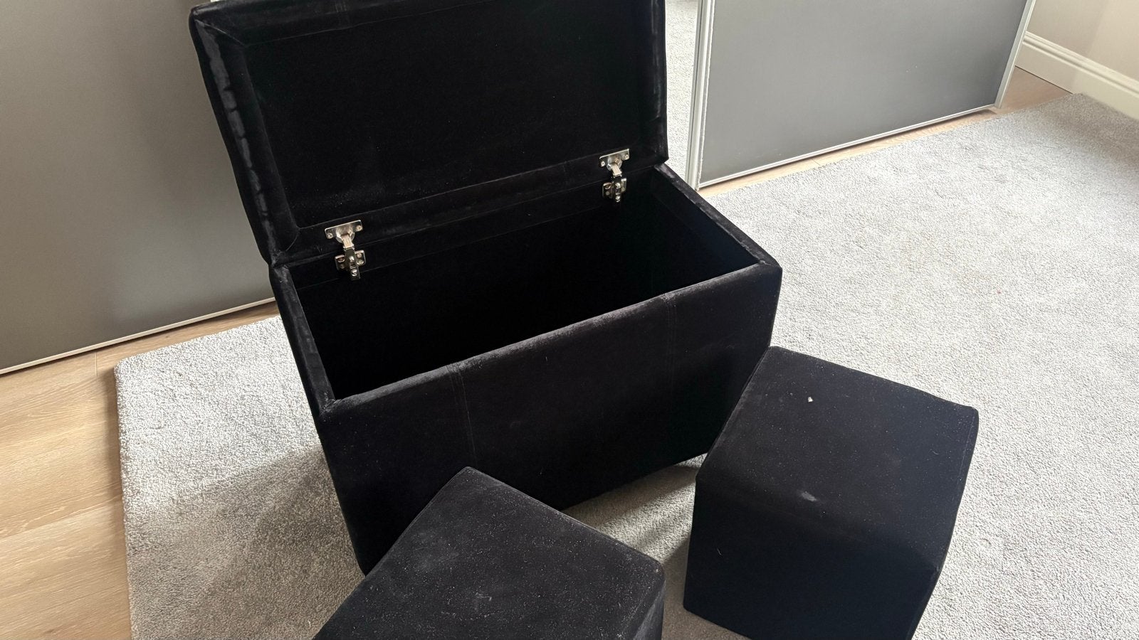 Zwarte Opbergbank met 2 Poefjes - Ideaal voor Kleine Ruimtes, Ophalen, Gebruikt, Landelijk modern, 100 tot 125 cm